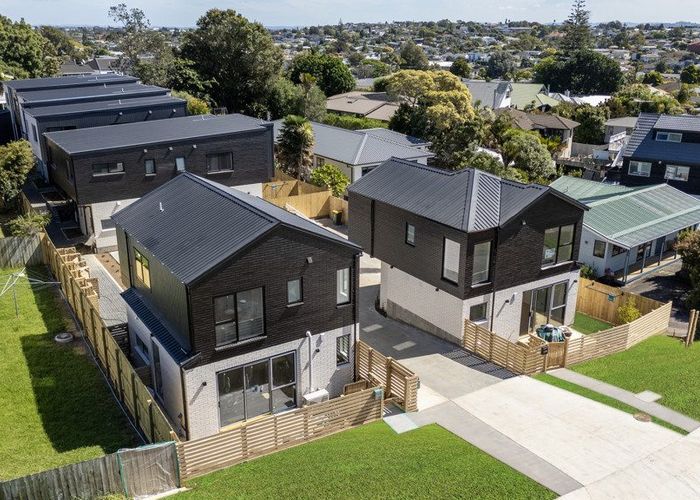  at 44D Drake Street, Howick, Manukau City, Auckland