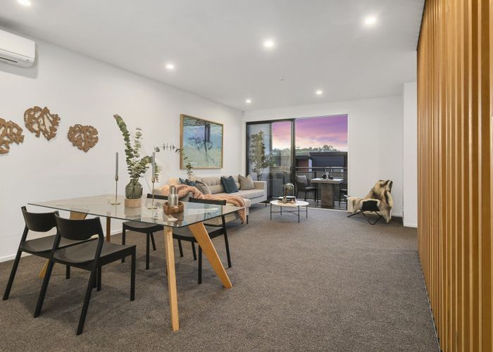  at 10/9 Eastview Road, Glen Innes, Auckland