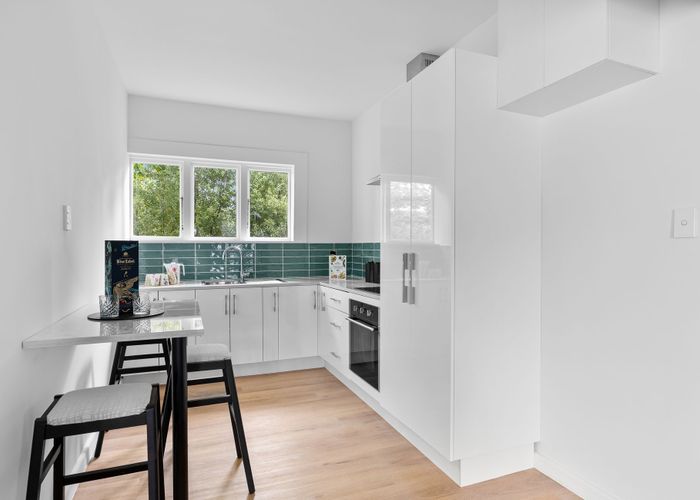 at 17 Clarendon Terrace, Woolston, Christchurch
