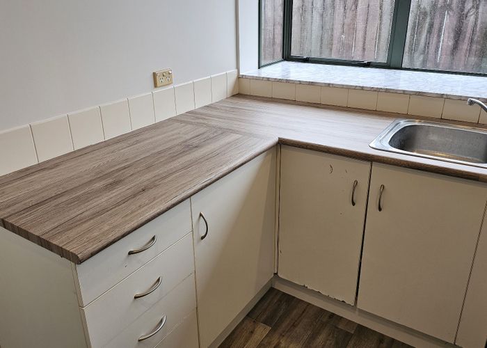  at 6 Cinnamon Road, Mangere, Manukau City, Auckland