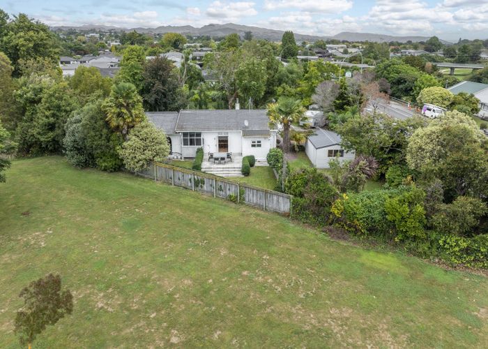  at 140 Napier Road, Havelock North