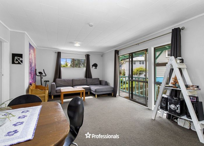  at 14 Owhiti Street, Titahi Bay, Porirua, Wellington