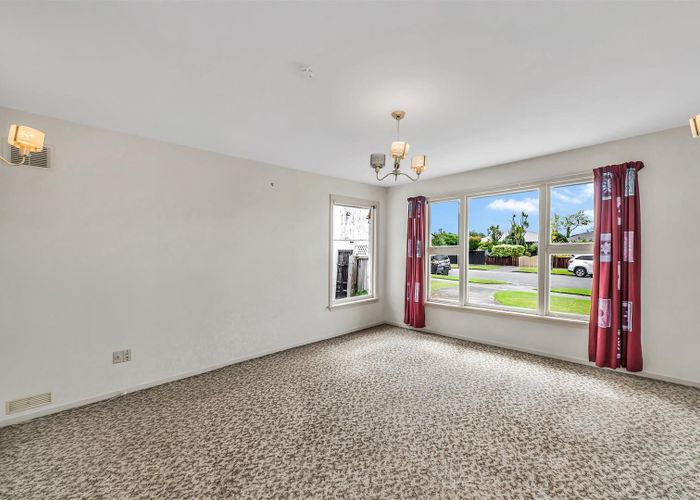  at 35 Vardon Crescent, Shirley, Christchurch City, Canterbury