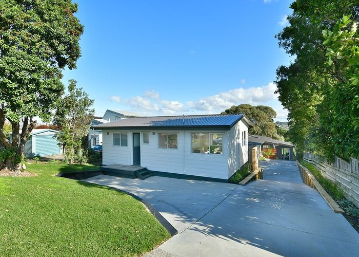  at (Minor)/17 Shakespear Road, Army Bay, Rodney, Auckland