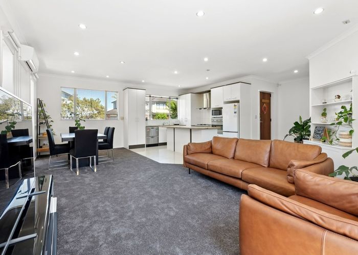  at 74 Baverstock Road, Flat Bush, Auckland