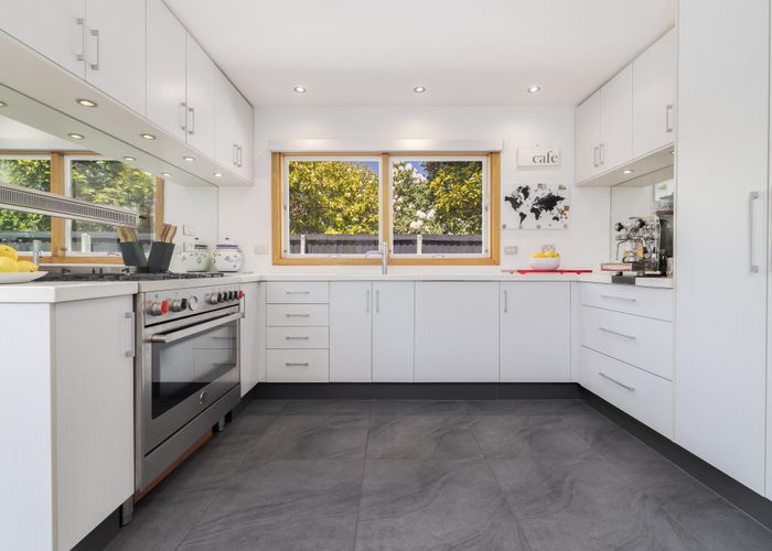  at 21 Desmond Street, Fendalton, Christchurch City, Canterbury