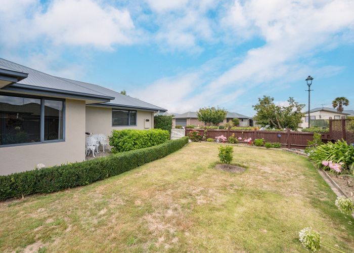  at 6 Allport Close, Richmond