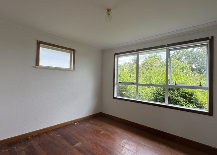  at 7 Abbotleigh Avenue, Te Atatu Peninsula, Auckland