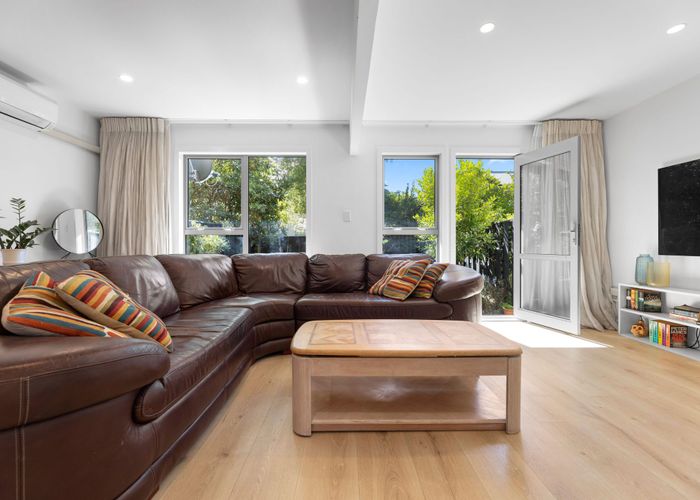  at 4/100 Papanui Road, Merivale, Christchurch City, Canterbury
