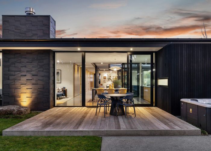  at 21 Rochdale Street, Fendalton, Christchurch City, Canterbury