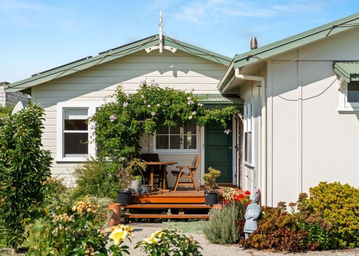  at 6 Kanakanaia Road, Te Karaka, Te Karaka