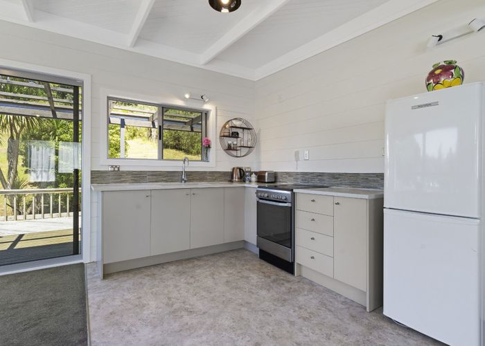  at 11 Donald Place, Stillwater, Rodney, Auckland