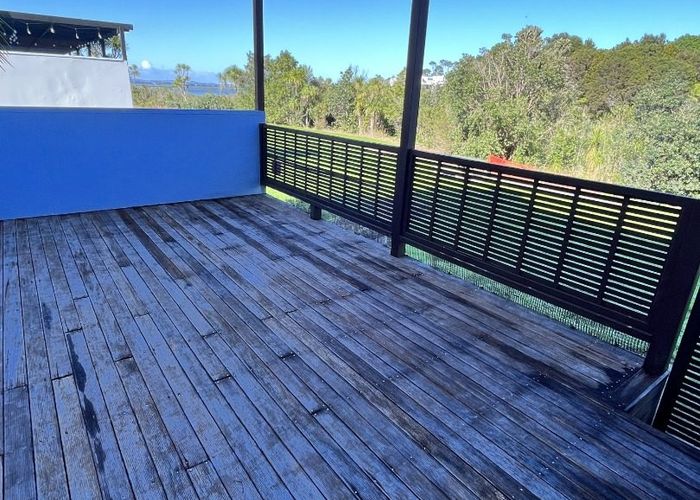  at 9M Clearwater Cove, West Harbour, Waitakere City, Auckland