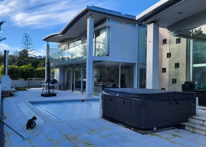  at 25 Greenbank Drive, Saint Johns, Auckland