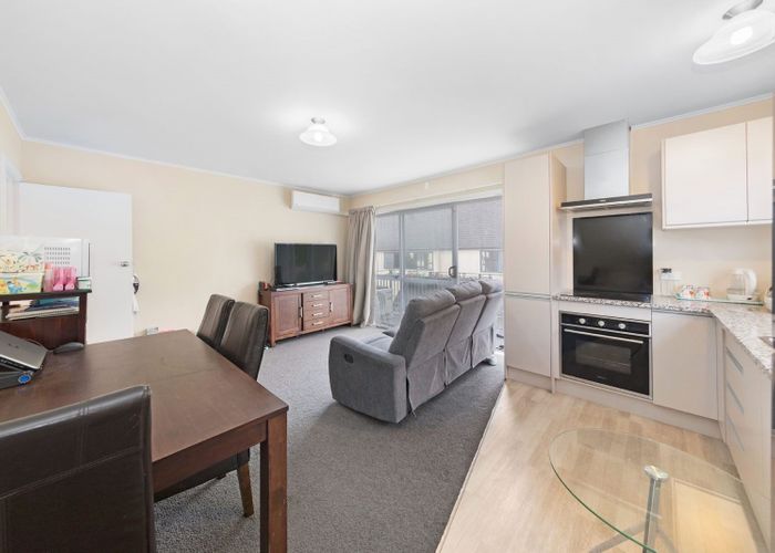  at 5/720 Manukau Road, Royal Oak, Auckland City, Auckland