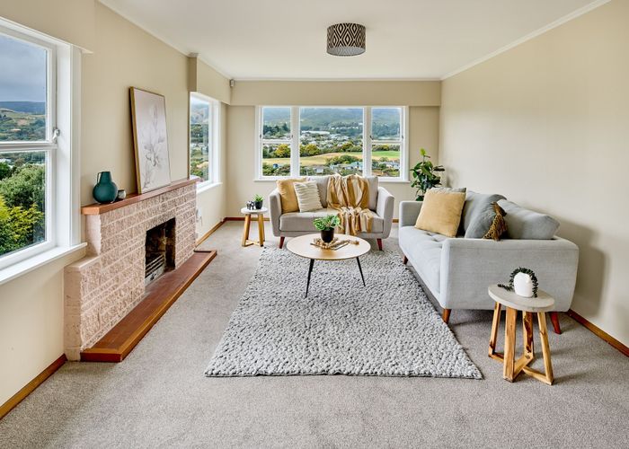  at 44 St Johns Terrace, Tawa, Wellington
