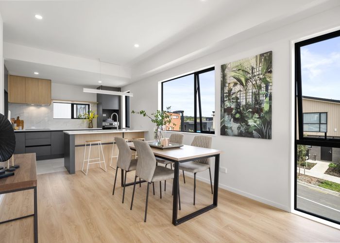  at 23 Papatahi Lane, Flat Bush, Manukau City, Auckland
