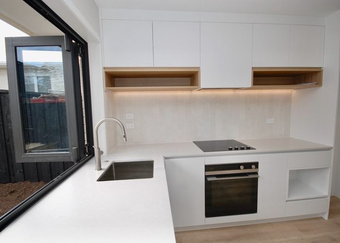  at 41D Camelot Place, Glenfield, North Shore City, Auckland