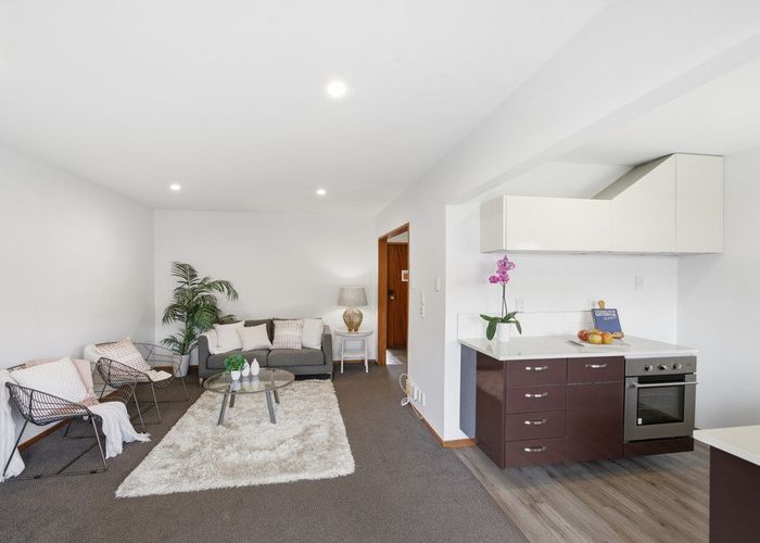  at 2/4 Broadbent Street, Riccarton, Christchurch