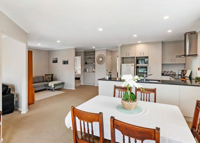  at 20 Lomas Way, Albany, North Shore City, Auckland