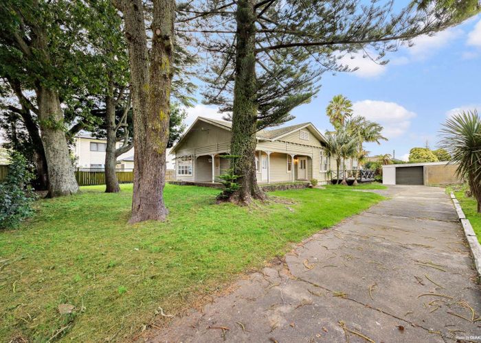  at 2 Morris Avenue, Papatoetoe, Manukau City, Auckland