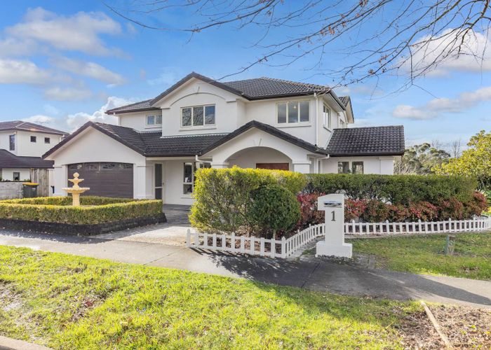  at 1 English Oak Drive, Schnapper Rock, Auckland