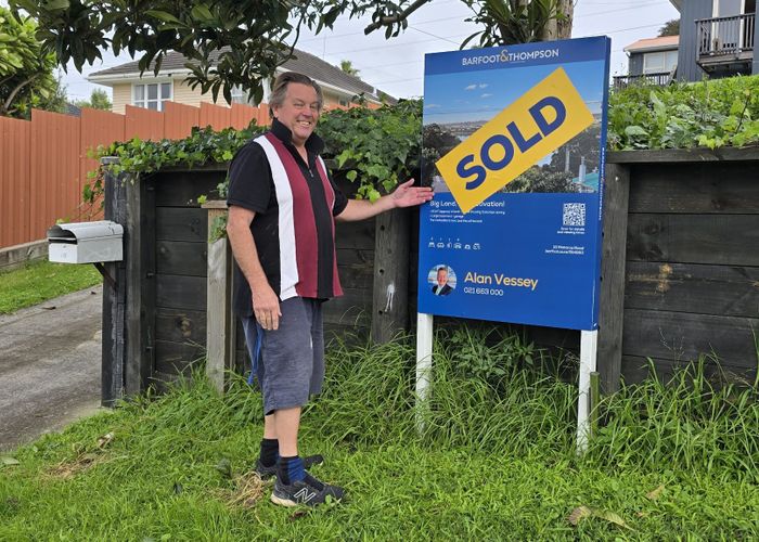  at 10 Mataroa Road, Mount Wellington, Auckland