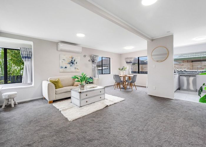  at 53A Frank Nobilo Drive, Golflands, Manukau City, Auckland