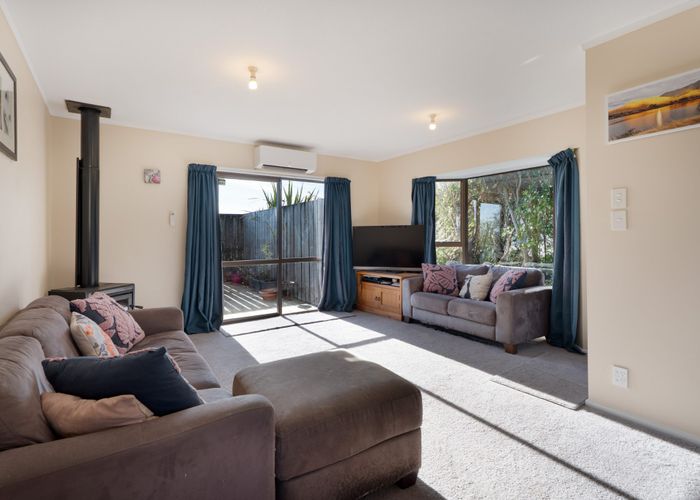  at 37A Woodridge Drive, Woodridge, Wellington, Wellington