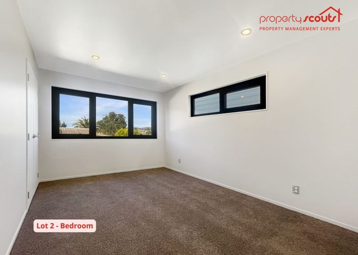  at 2/3 Farwood Drive, Henderson, Waitakere City, Auckland