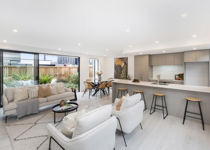  at 2/143 Cranford Street, St. Albans, Christchurch City, Canterbury