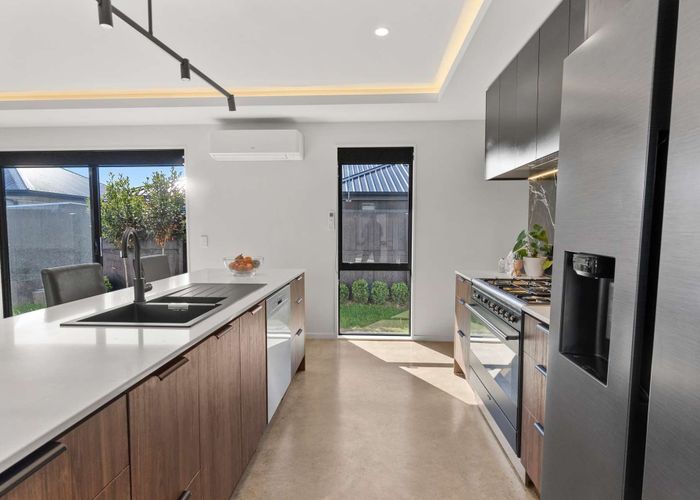  at 15 Evelyn Crescent, Marshland, Christchurch