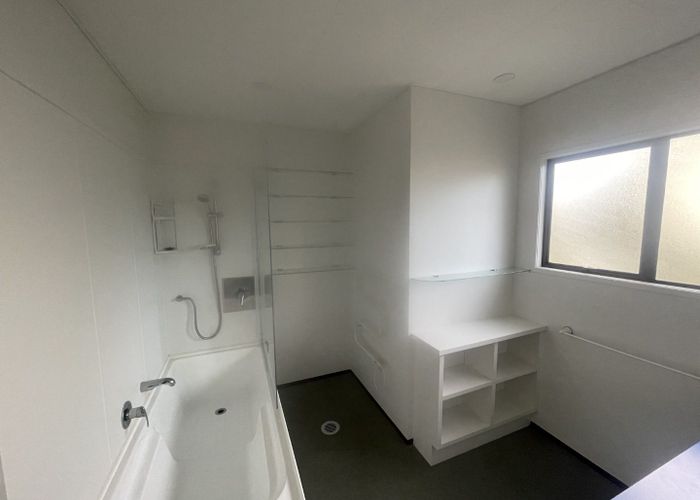  at 25 Sandgate Ave, Botany Downs, Manukau City, Auckland