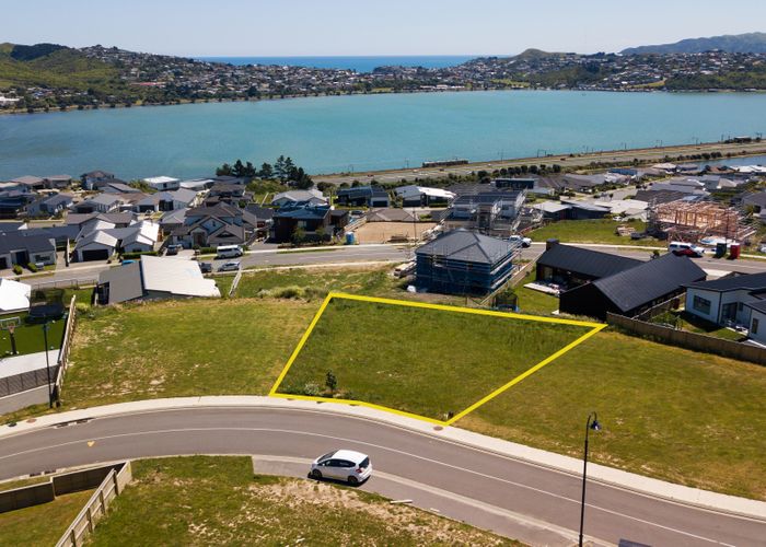  at 6 Okupe Grove, Aotea, Porirua