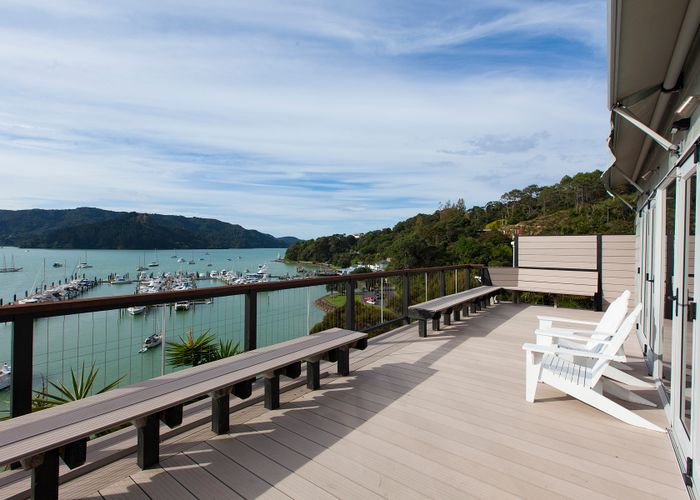  at 7 Kent Street, Whangaroa