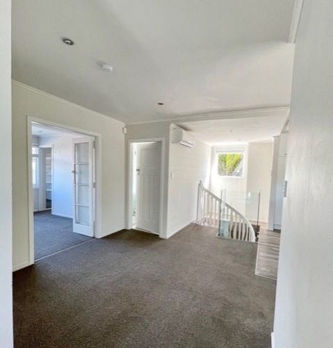  at 12 Moore Street, Hillcrest, Auckland