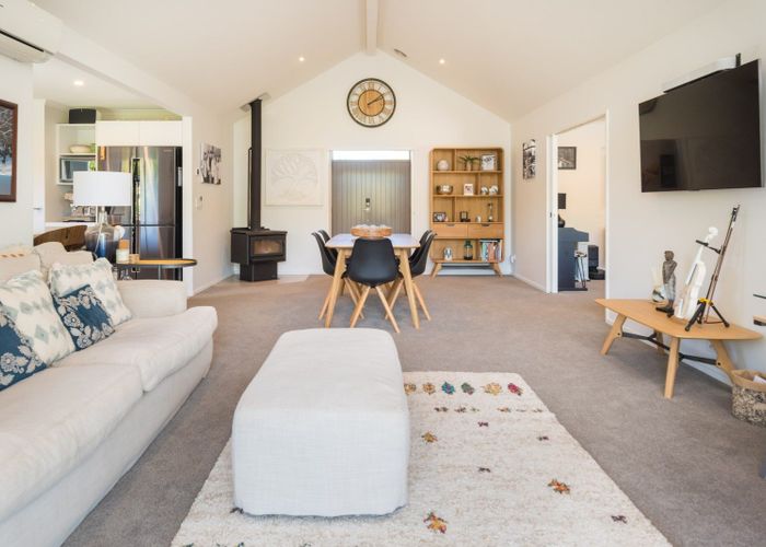  at 8 Hyde Place, Springlands, Blenheim