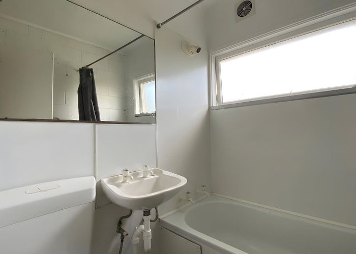  at 4/40 Moana Ave, One Tree Hill, Auckland City, Auckland