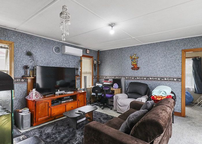  at 7 McKean Avenue, Manurewa, Manukau City, Auckland