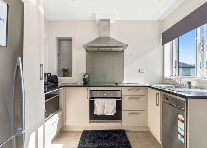  at 2/26 Hollowout Street, Takanini, Papakura, Auckland
