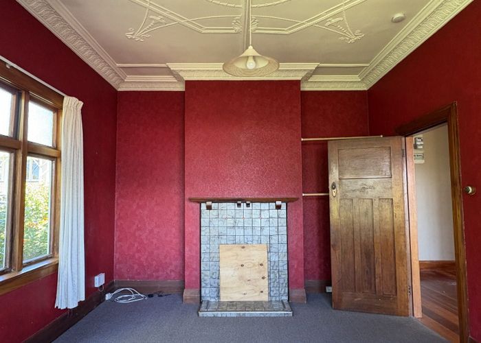  at 10 College Street, Caversham, Dunedin, Otago