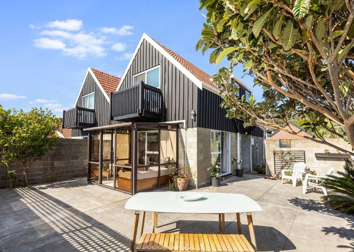  at 1/35 Wiggins Street, Sumner, Christchurch City, Canterbury