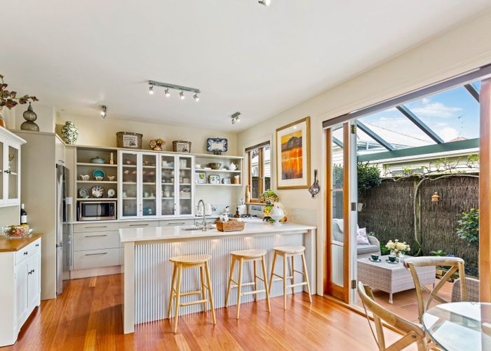  at 2/0 Eton Avenue, Devonport, Auckland