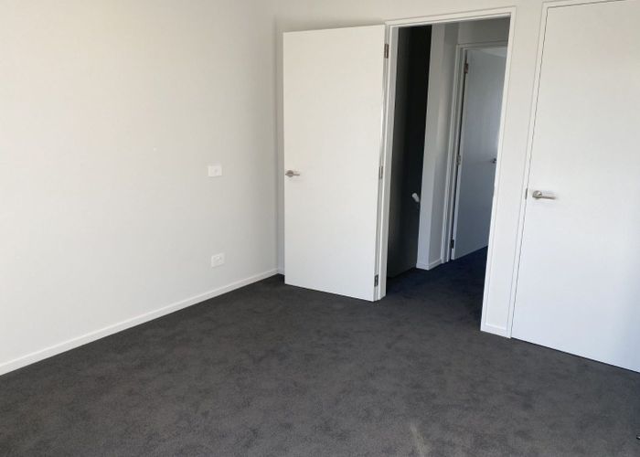  at 2/302 Fitzgerald Avenue, Christchurch Central, Christchurch