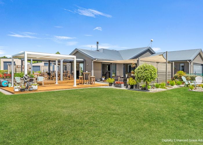  at 98 Pitt Road, Hillsborough, New Plymouth, Taranaki