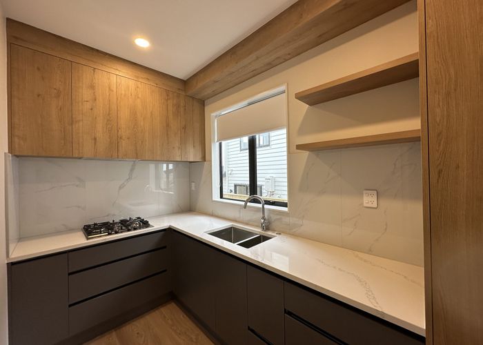  at 11 Meadowridge Drive, Flat Bush, Auckland