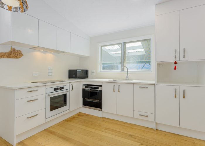  at 9  Stanaway Street, Hillcrest, North Shore City, Auckland