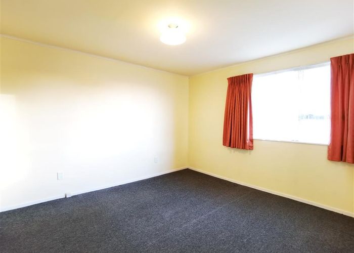  at 112 Aviemore Drive, Highland Park, Manukau City, Auckland