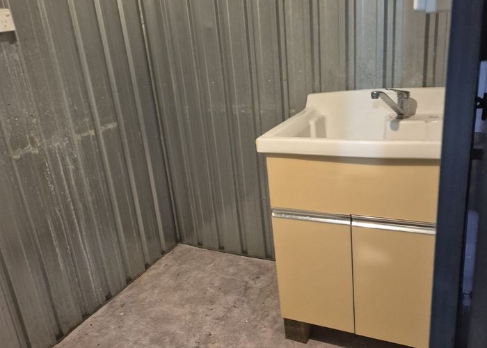  at 23 Bartell Drive, Manukau, Manukau City, Auckland