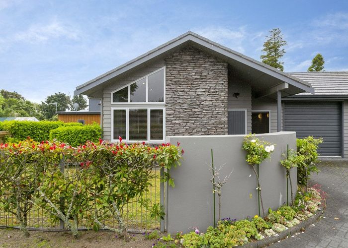  at 17 Parata Street, Two Mile Bay, Taupo